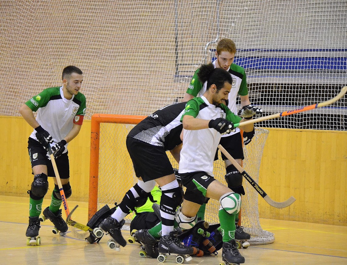 Selección de fotos del derbi navarro Iruña hockey - Oberena en la Rochapea